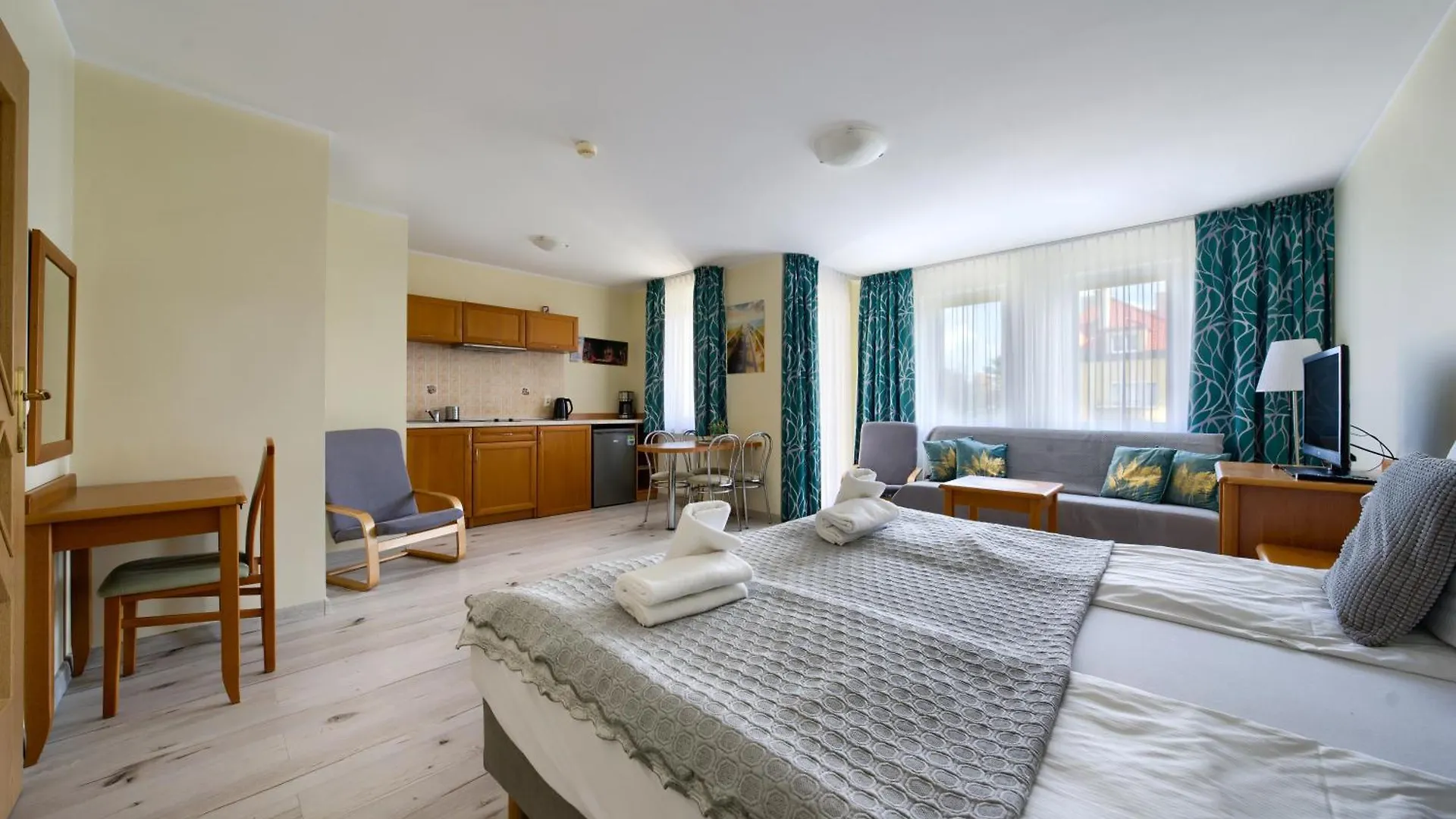 Apartamentyprzymorzu Wschod Slonca Olymp Z Basenem Kolobrzeg