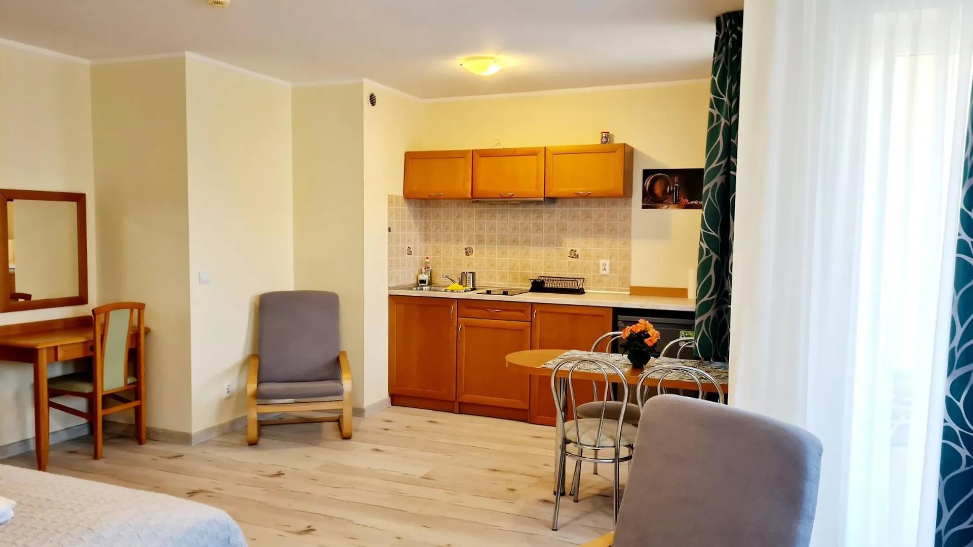 Apartment Apartamentyprzymorzu Wschod Slonca Olymp Z Basenem Kolobrzeg Poland